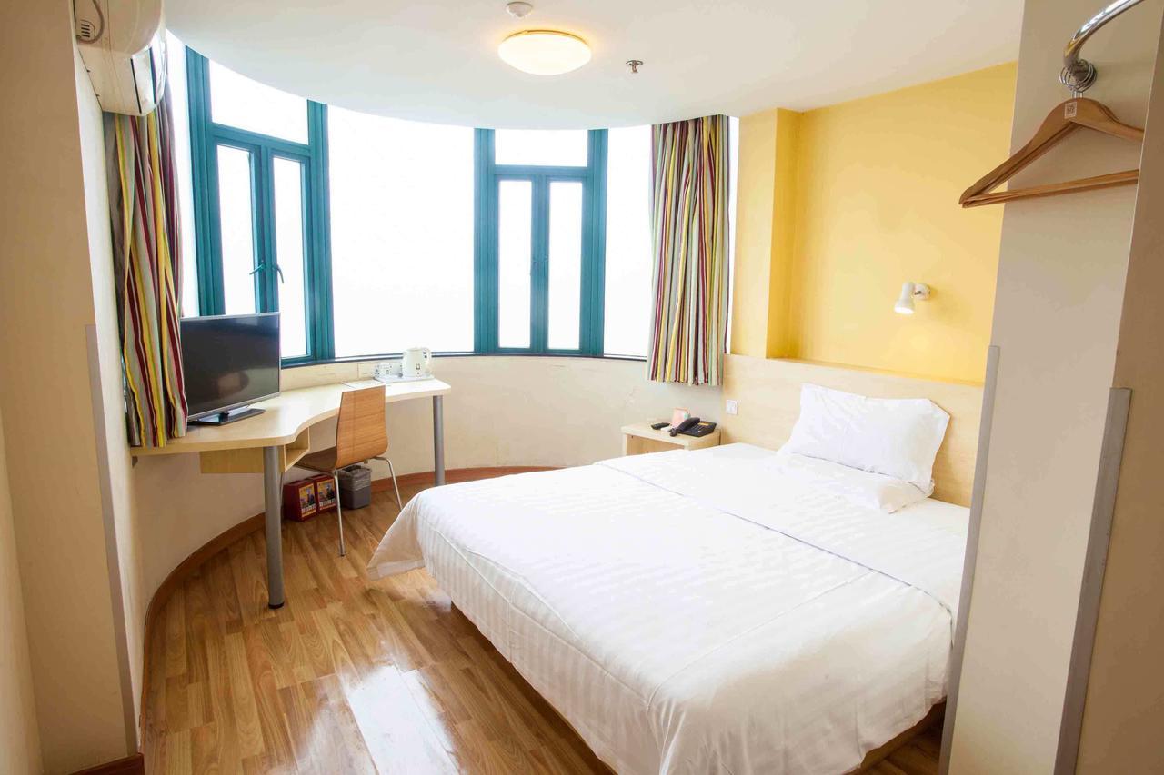 7Days Inn Dongguan Conference & Exhibition Center Rum bild